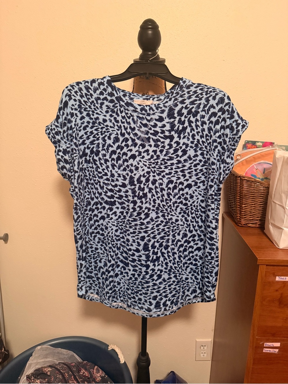 Como Vintage Light Blue and Navy Animal Print Short Sleeve Tee